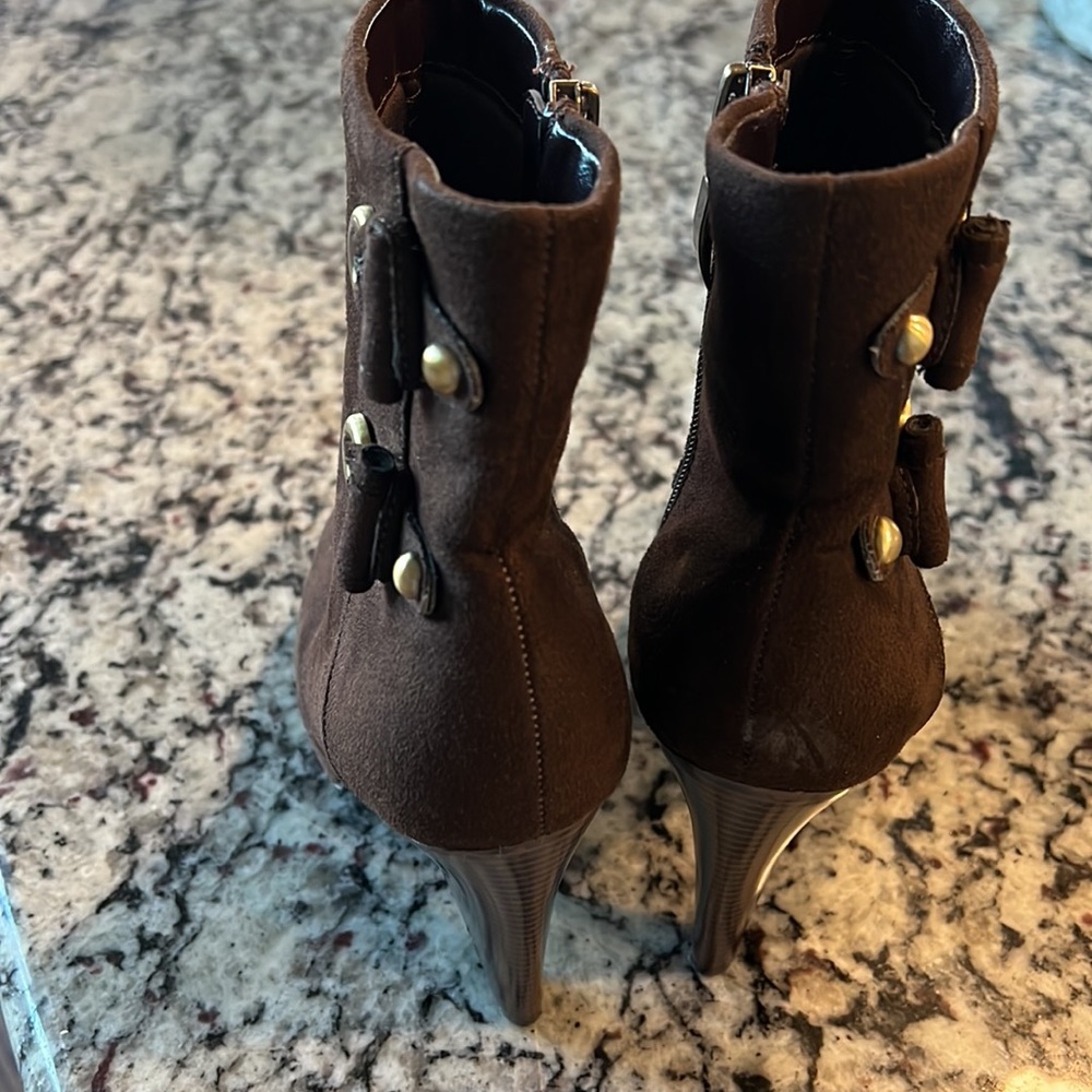 Brown Boot - image 4